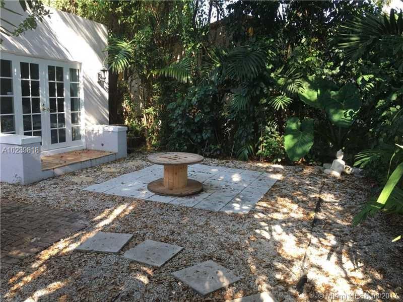 Mariana Place - Residential