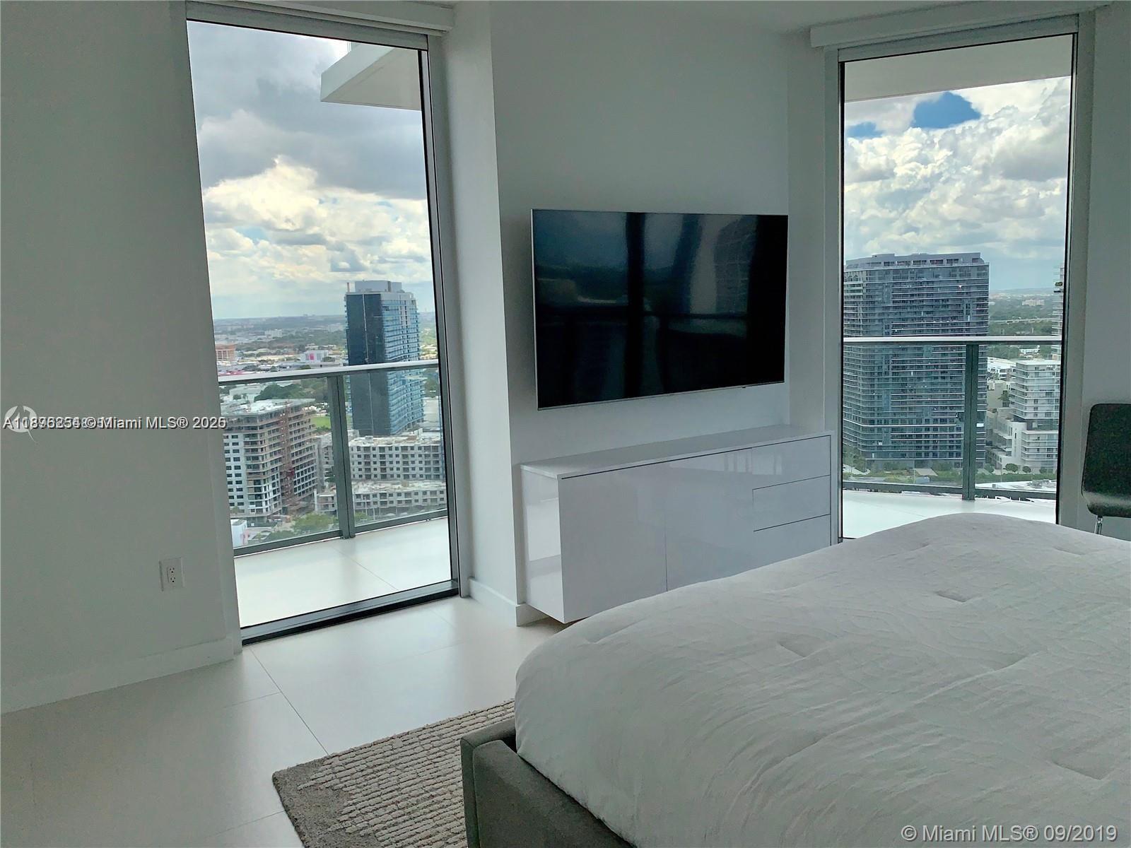 PARAISO BAYVIEWS CONDO - Residential Lease