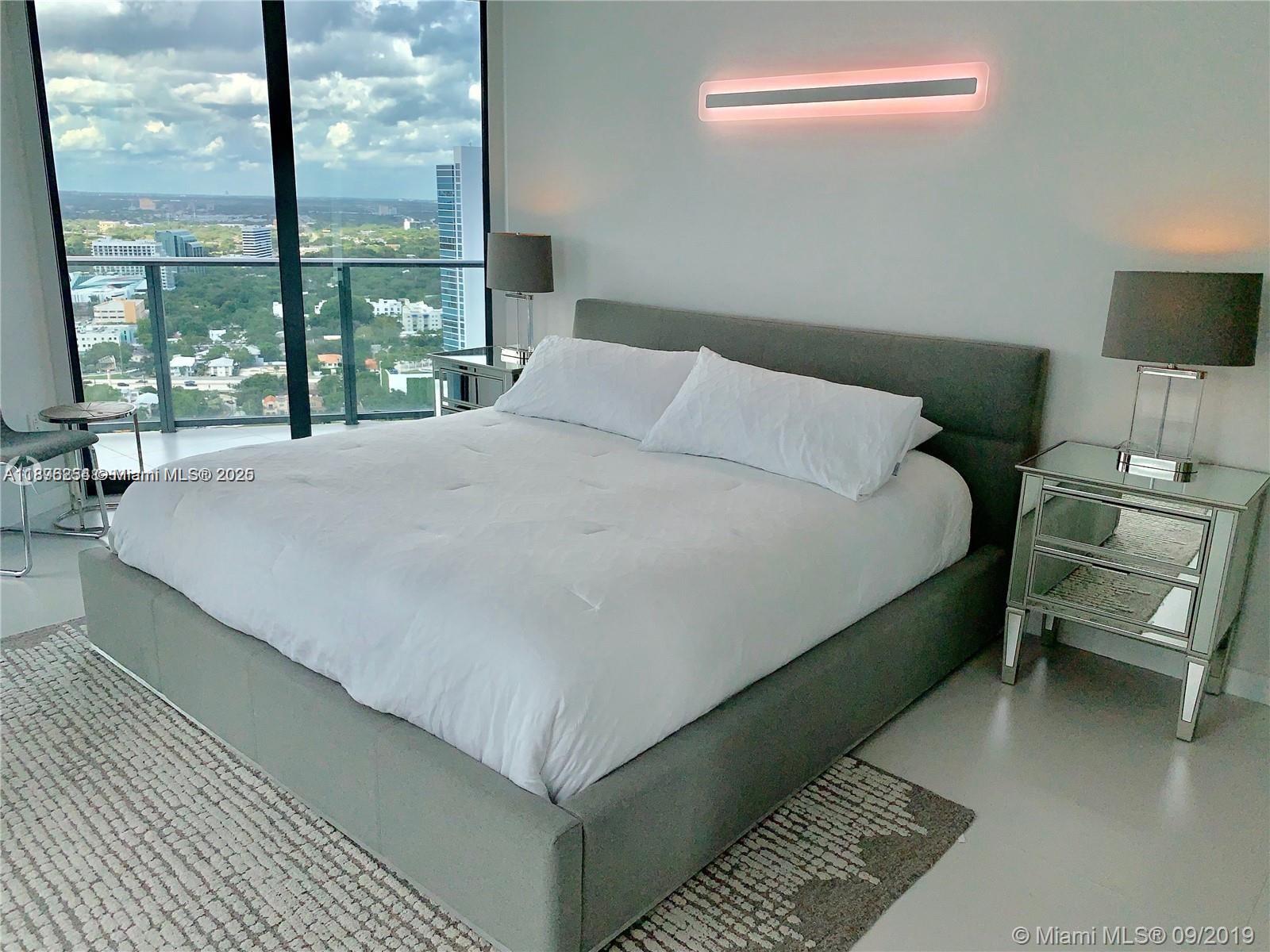 PARAISO BAYVIEWS CONDO - Residential Lease