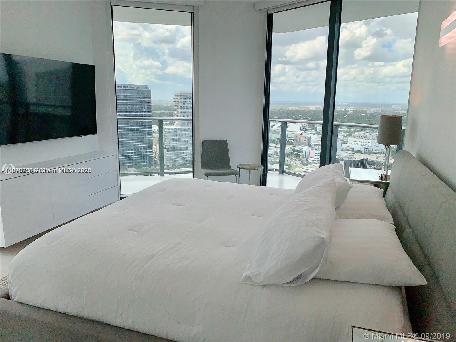 PARAISO BAYVIEWS CONDO - Residential Lease