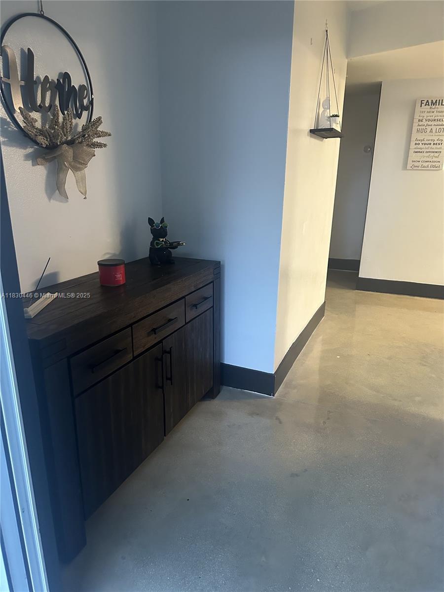 1701 NE 191st St A116