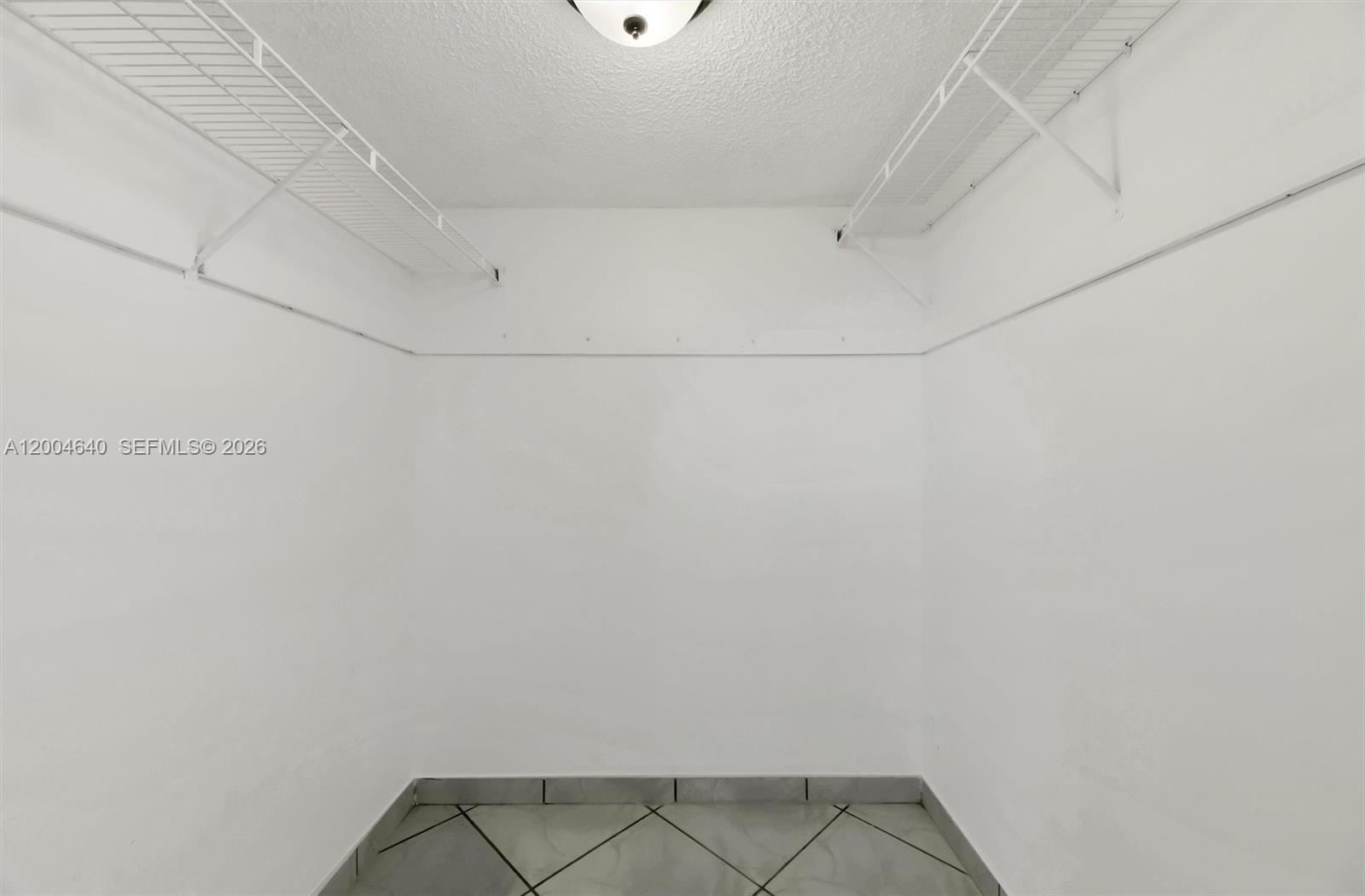 PARKSIDE TOWERS CONDO - Residential