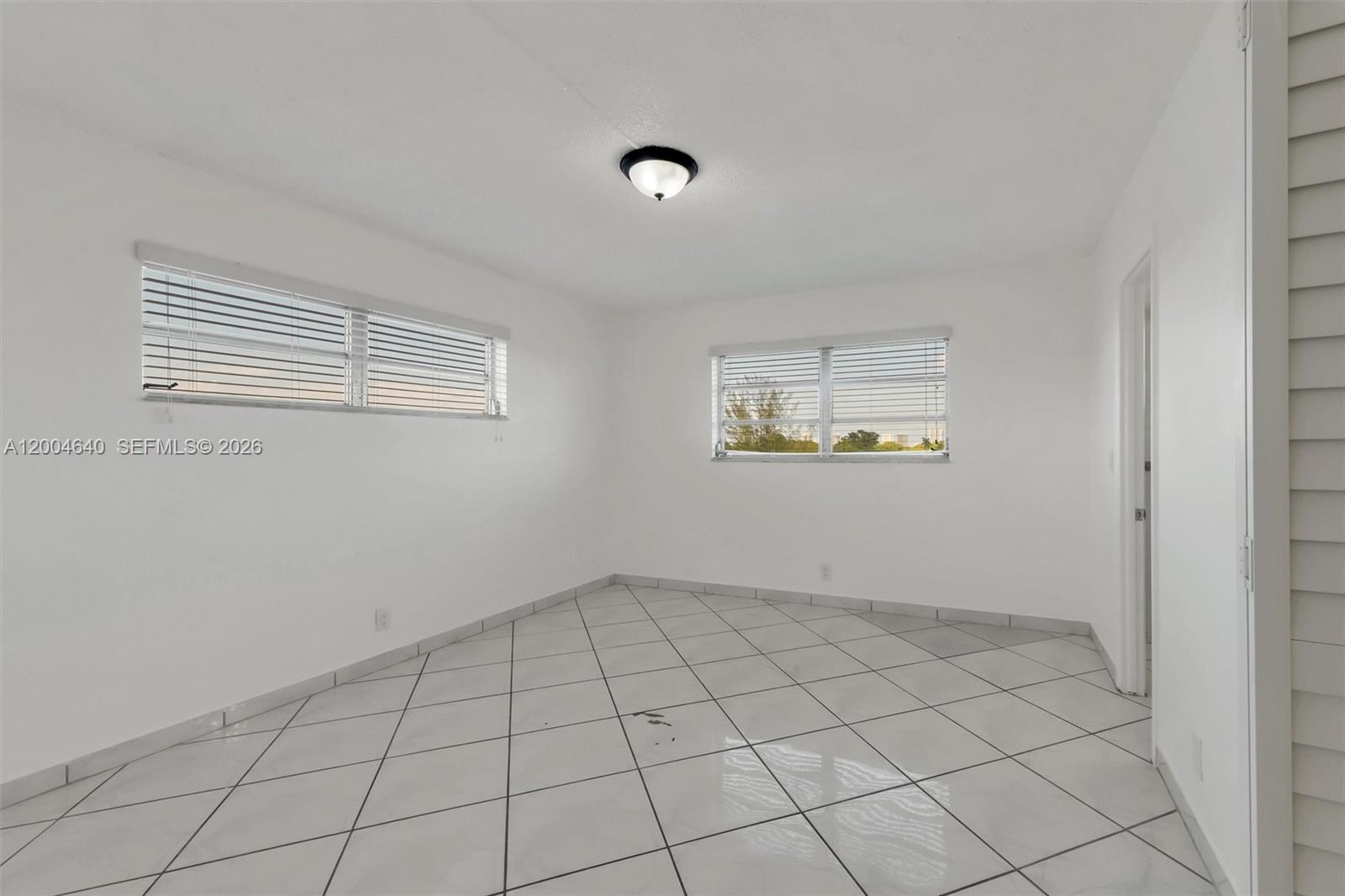 PARKSIDE TOWERS CONDO - Residential