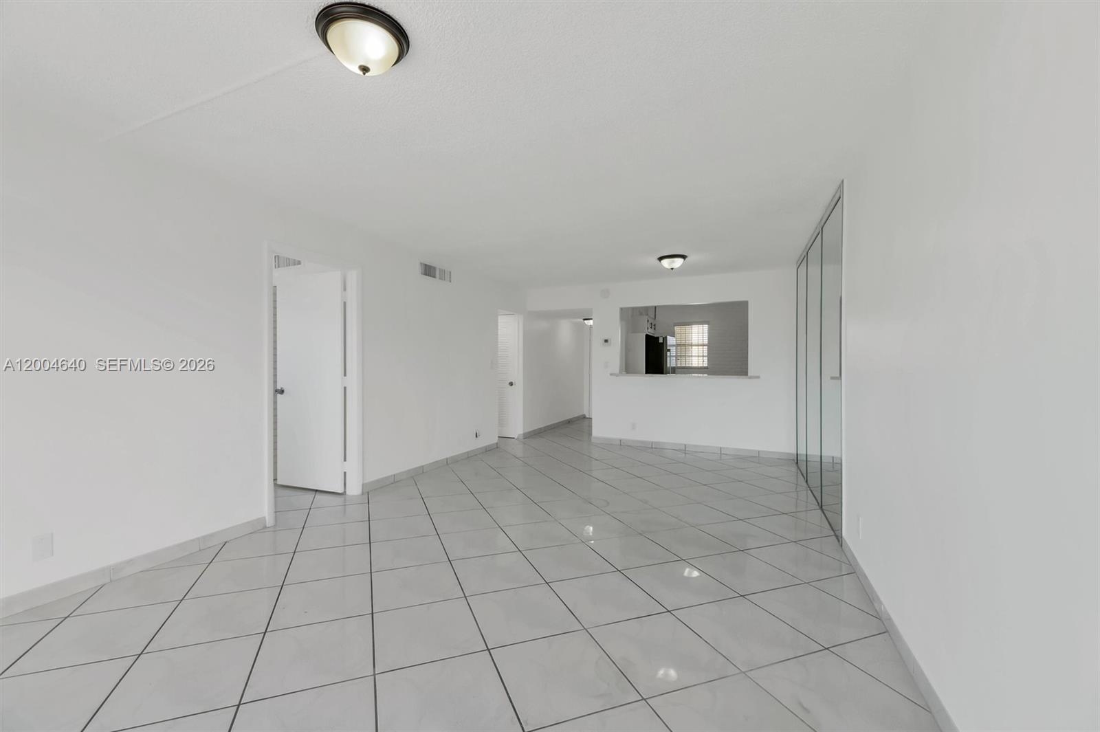 PARKSIDE TOWERS CONDO - Residential