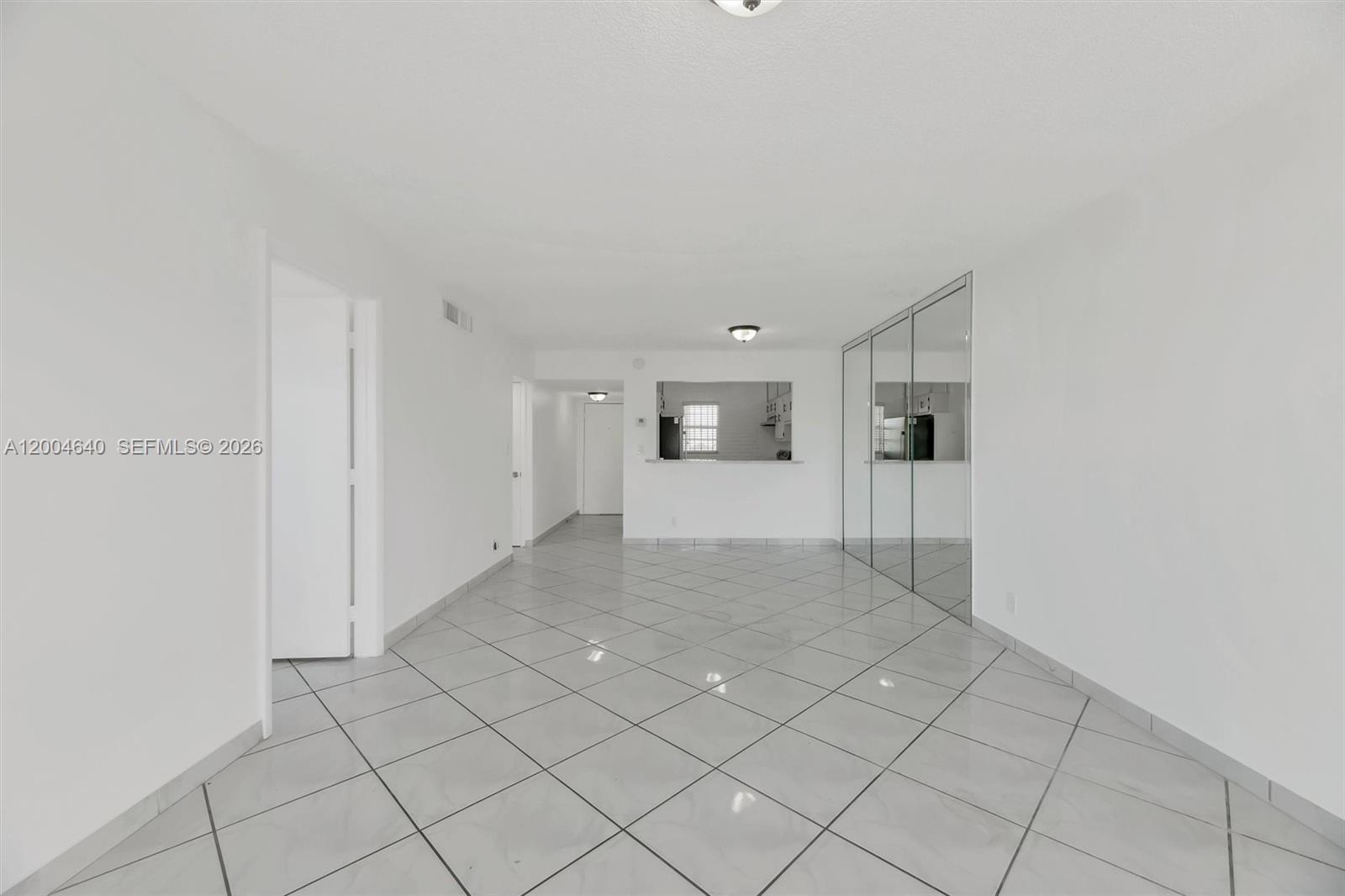 PARKSIDE TOWERS CONDO - Residential