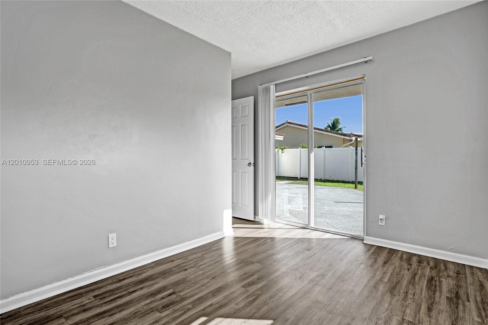 CYPRESS LAKE ESTATES - Residential