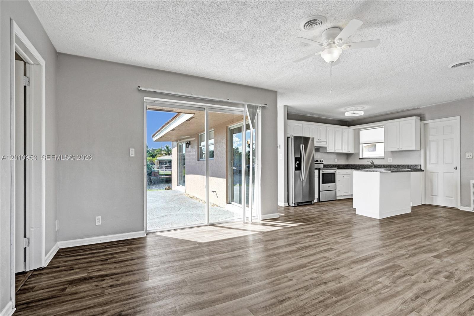 CYPRESS LAKE ESTATES - Residential
