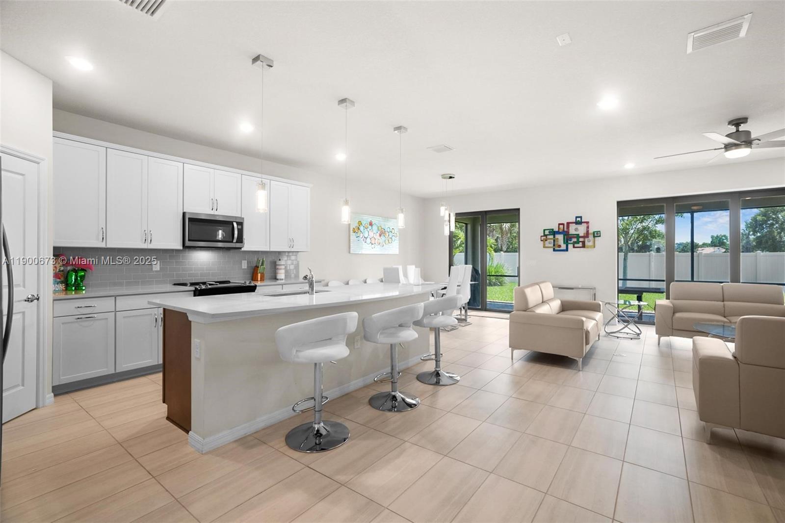 WOODMONT PODS B F & G - Residential