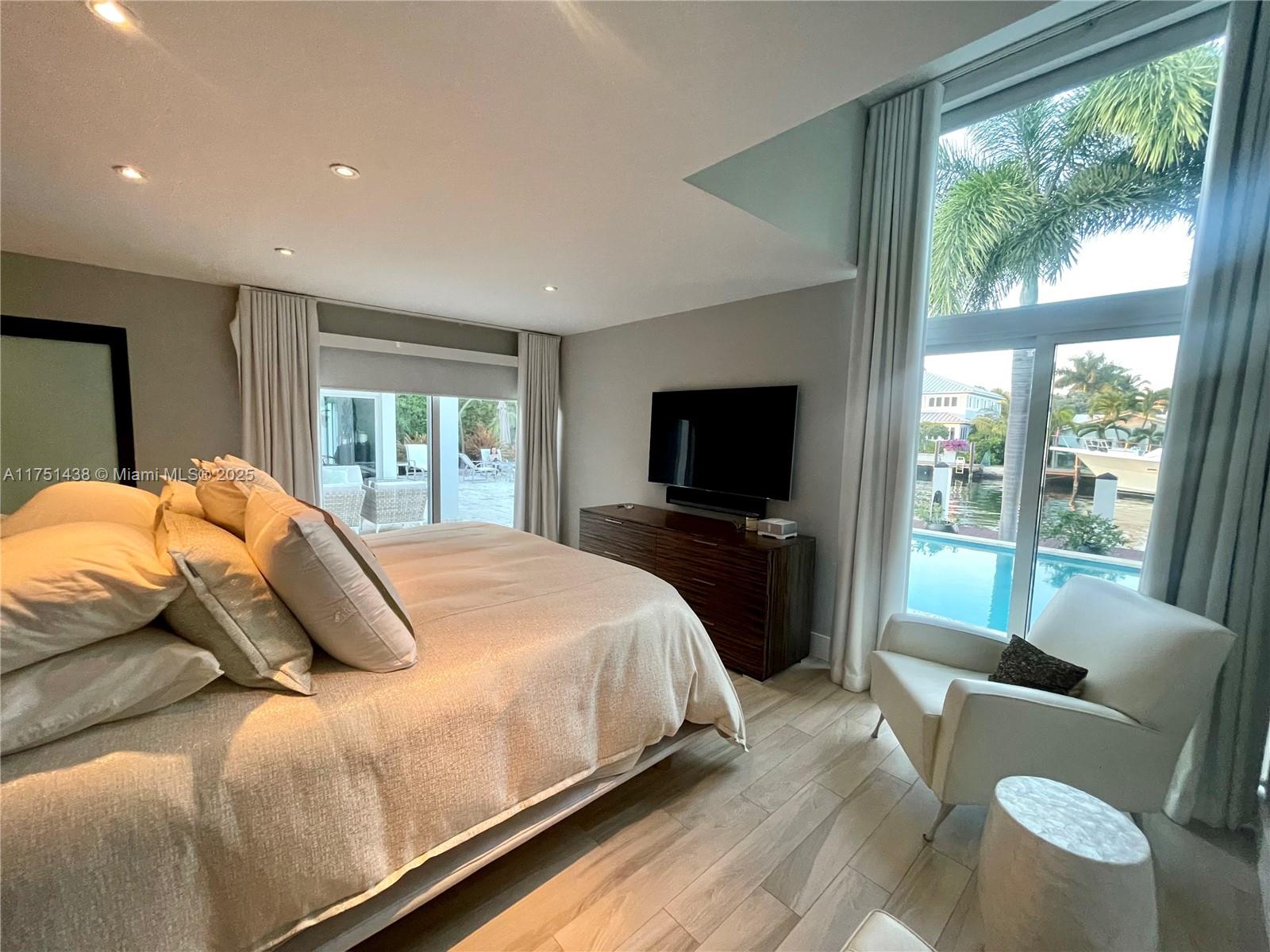 RIO VISTA ISLES - Residential Lease