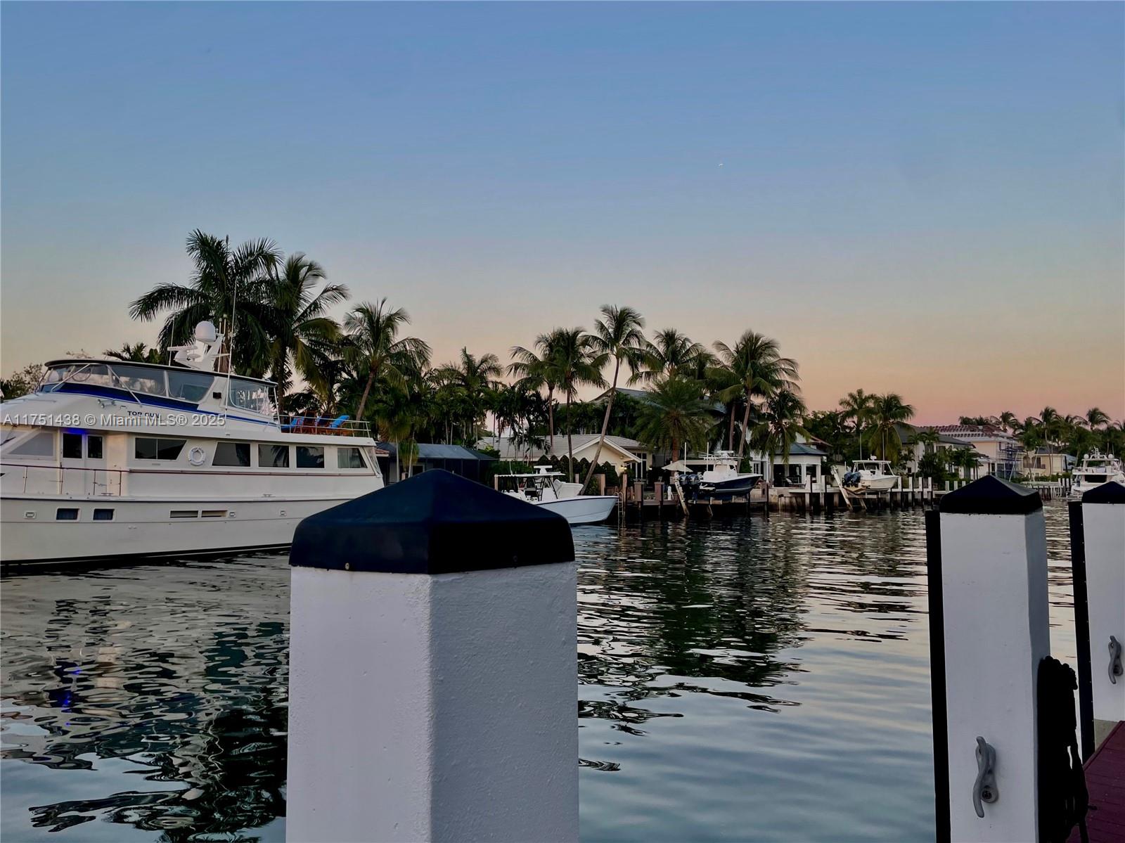 RIO VISTA ISLES - Residential Lease