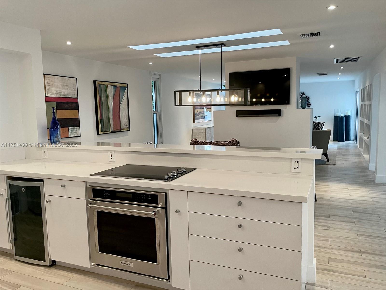 RIO VISTA ISLES - Residential Lease