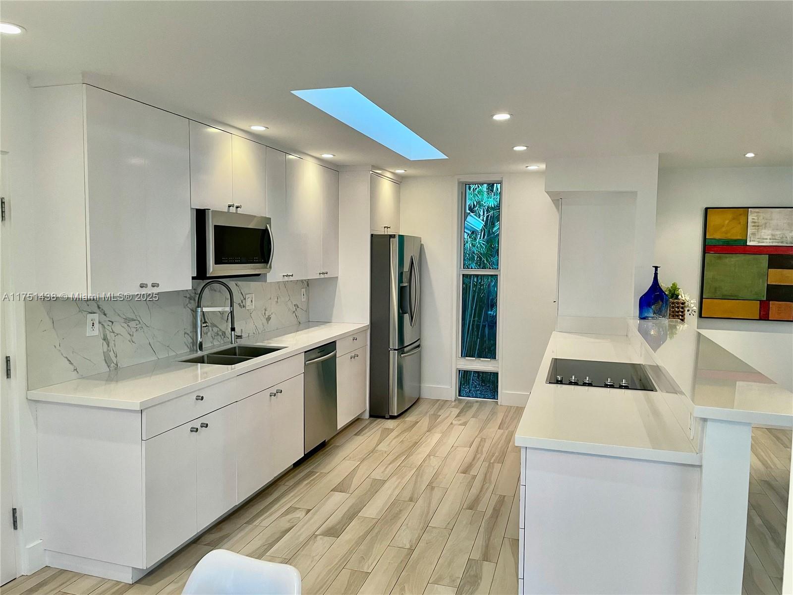 RIO VISTA ISLES - Residential Lease