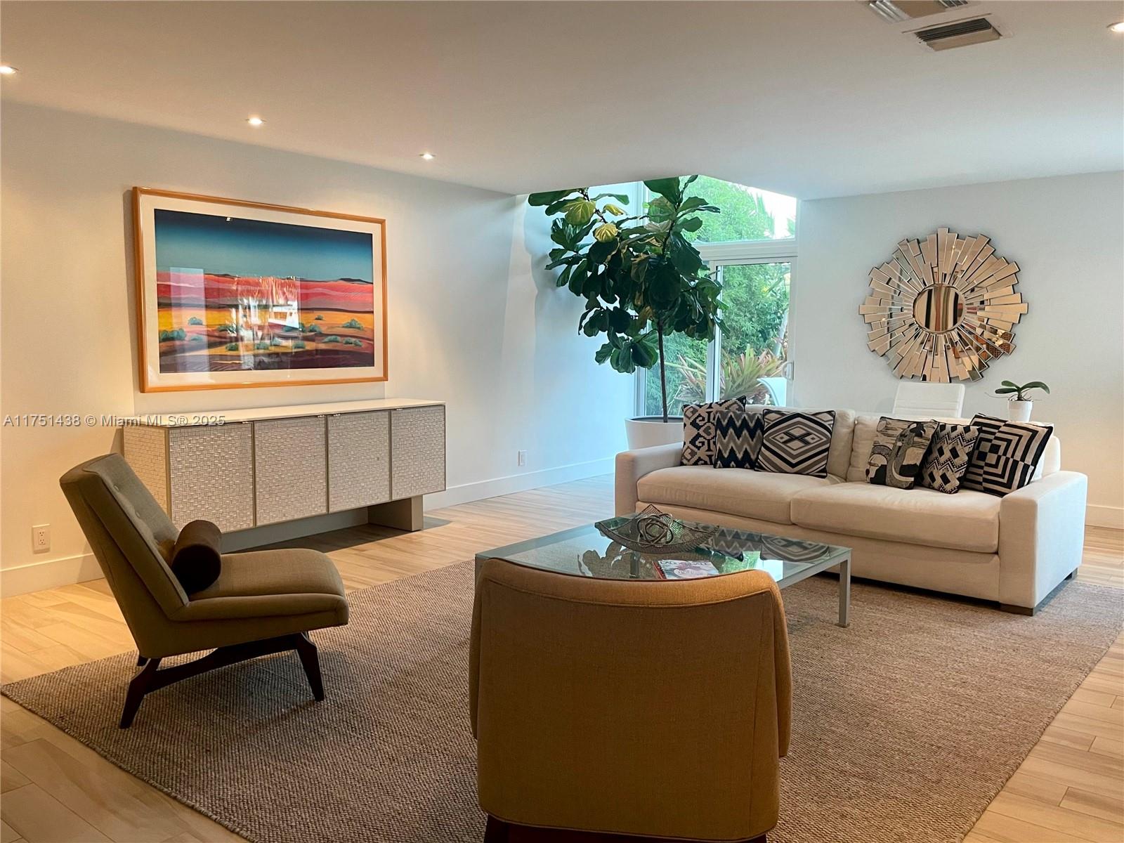 RIO VISTA ISLES - Residential Lease