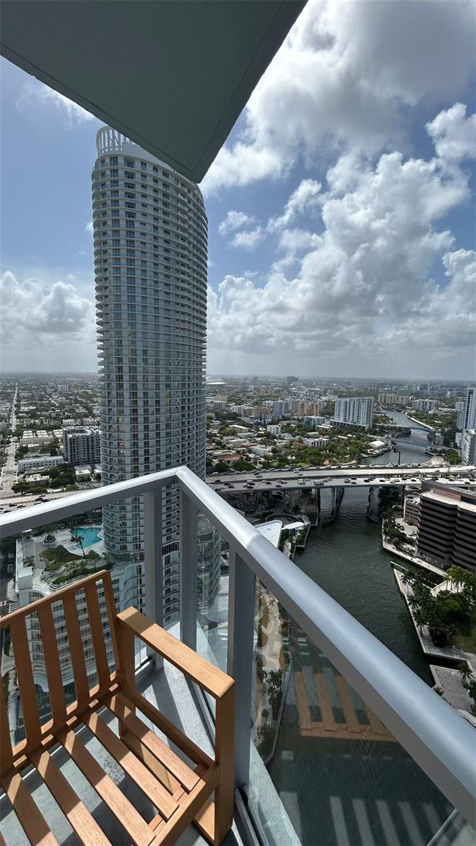 LATITUDE ON THE RIVER CON - Residential Lease