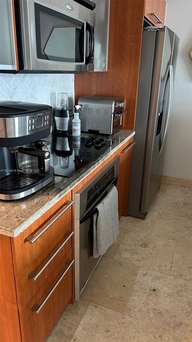 LATITUDE ON THE RIVER CON - Residential Lease