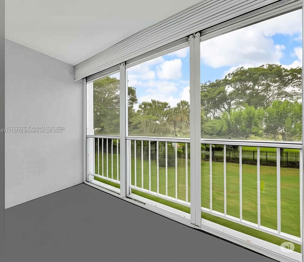 HILLCREST COUNTRY CLUB AP - Residential