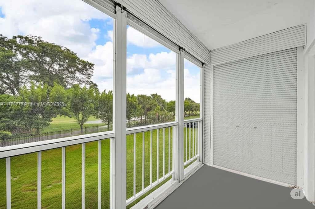 HILLCREST COUNTRY CLUB AP - Residential