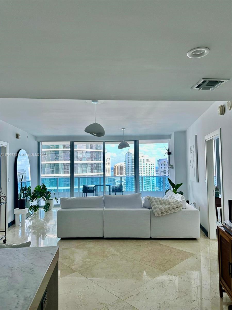 200 S Biscayne Blvd 3900