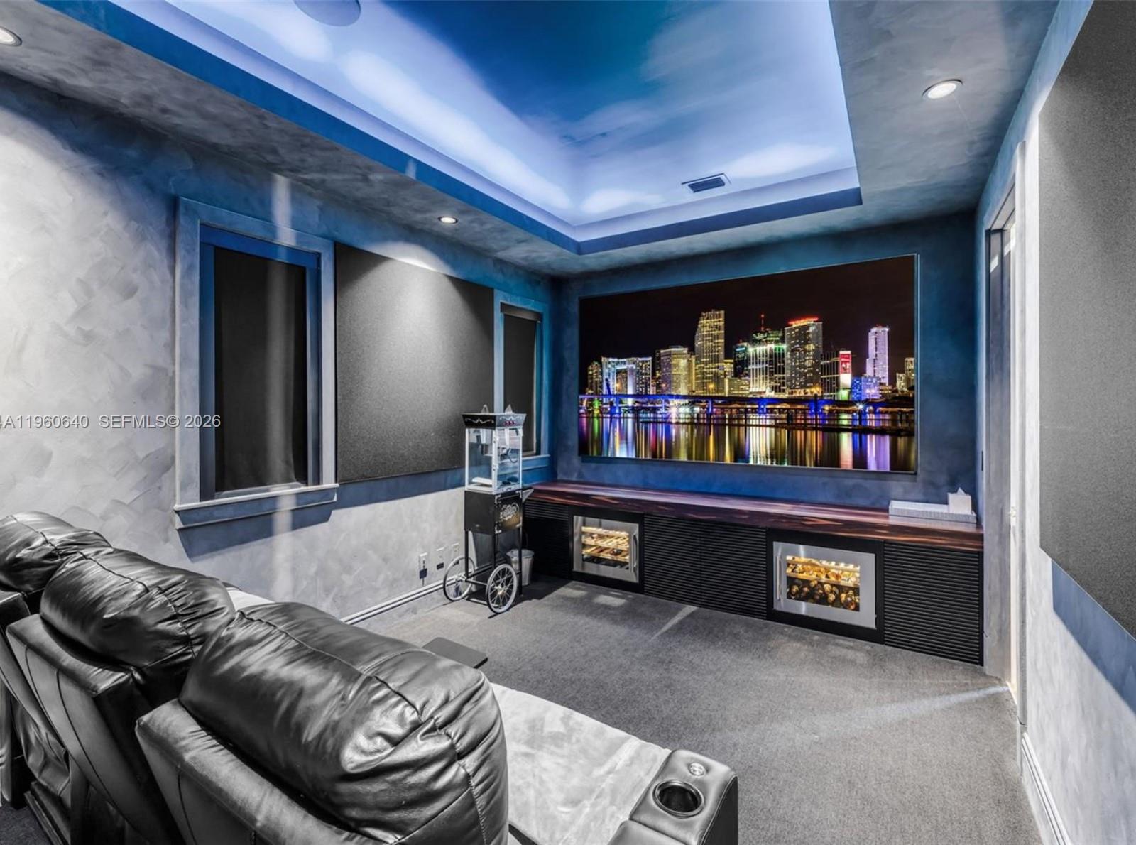 GABLES WATERWAY TOWN - Residential