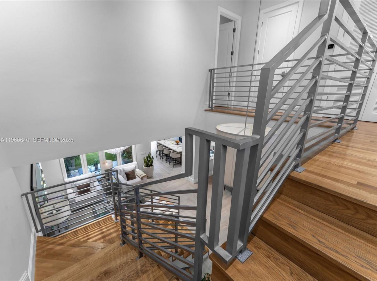 GABLES WATERWAY TOWN - Residential