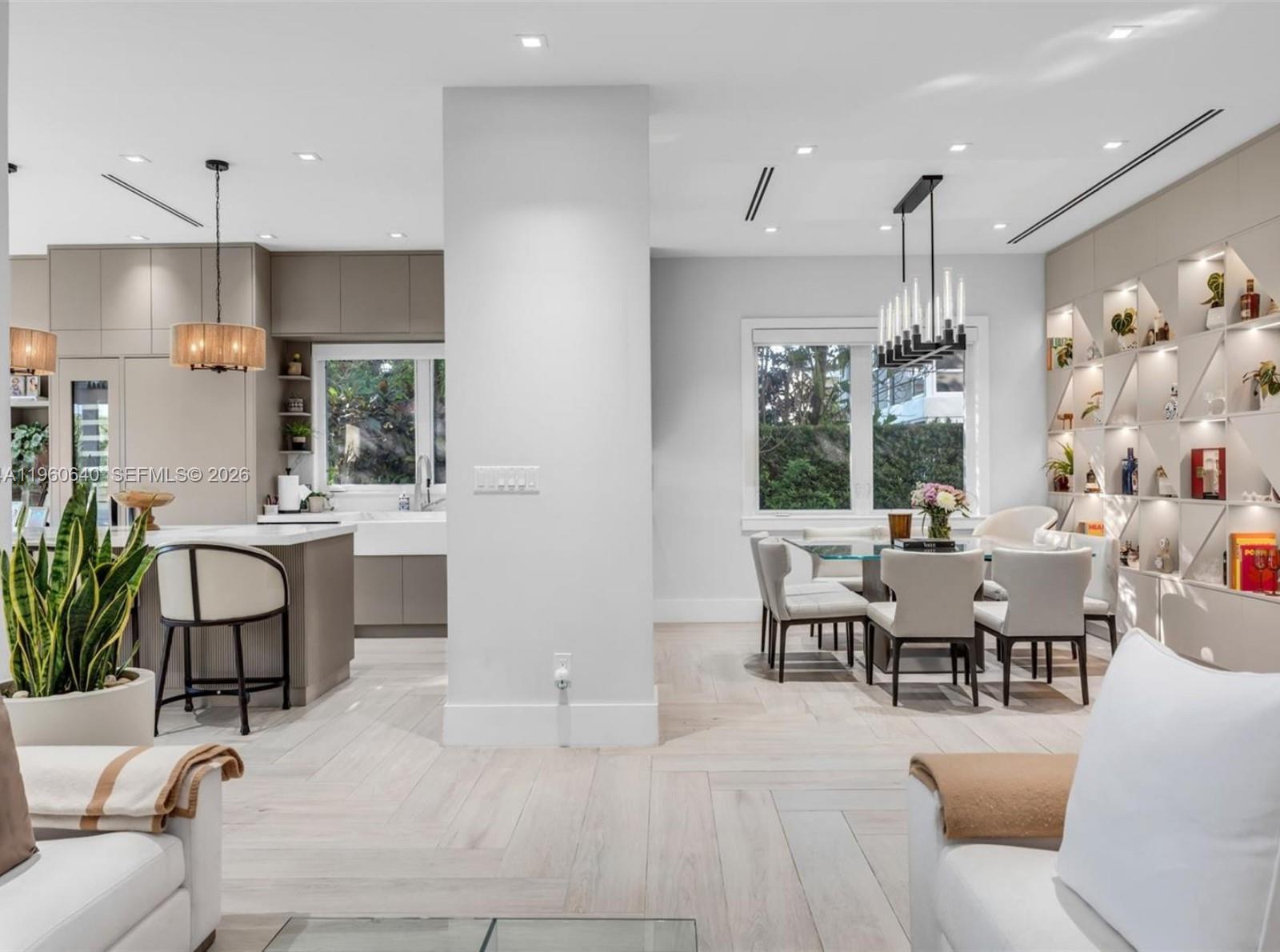 GABLES WATERWAY TOWN - Residential