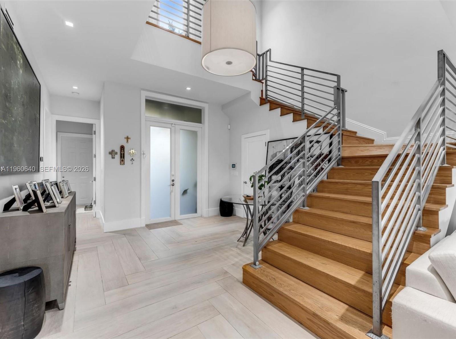 GABLES WATERWAY TOWN - Residential