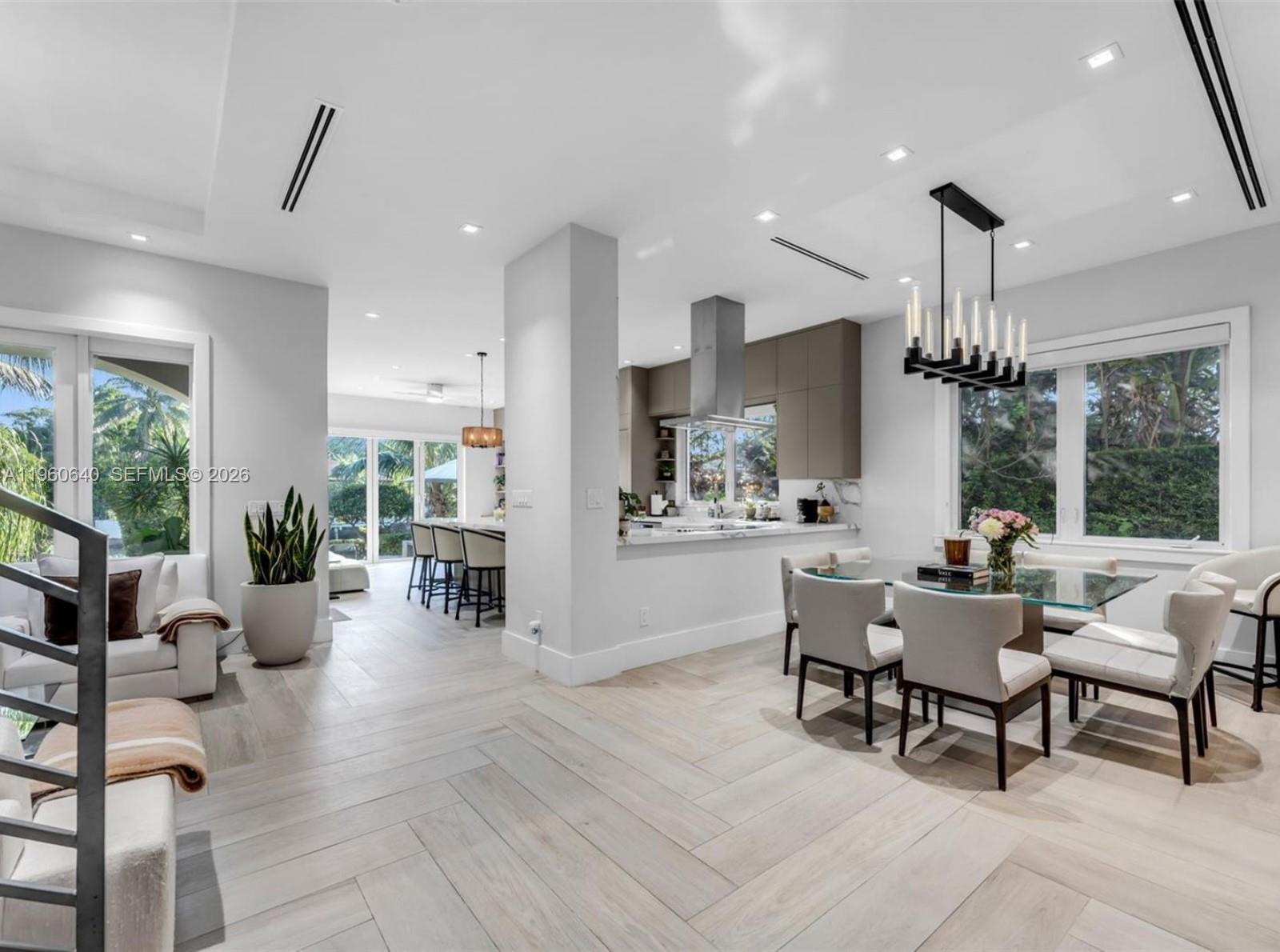 GABLES WATERWAY TOWN - Residential