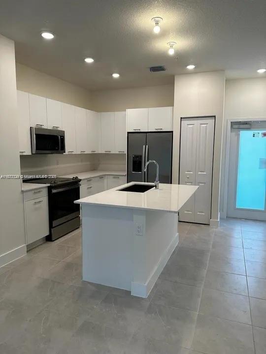 URBANA AT THE RESIDENCES - Residential Lease