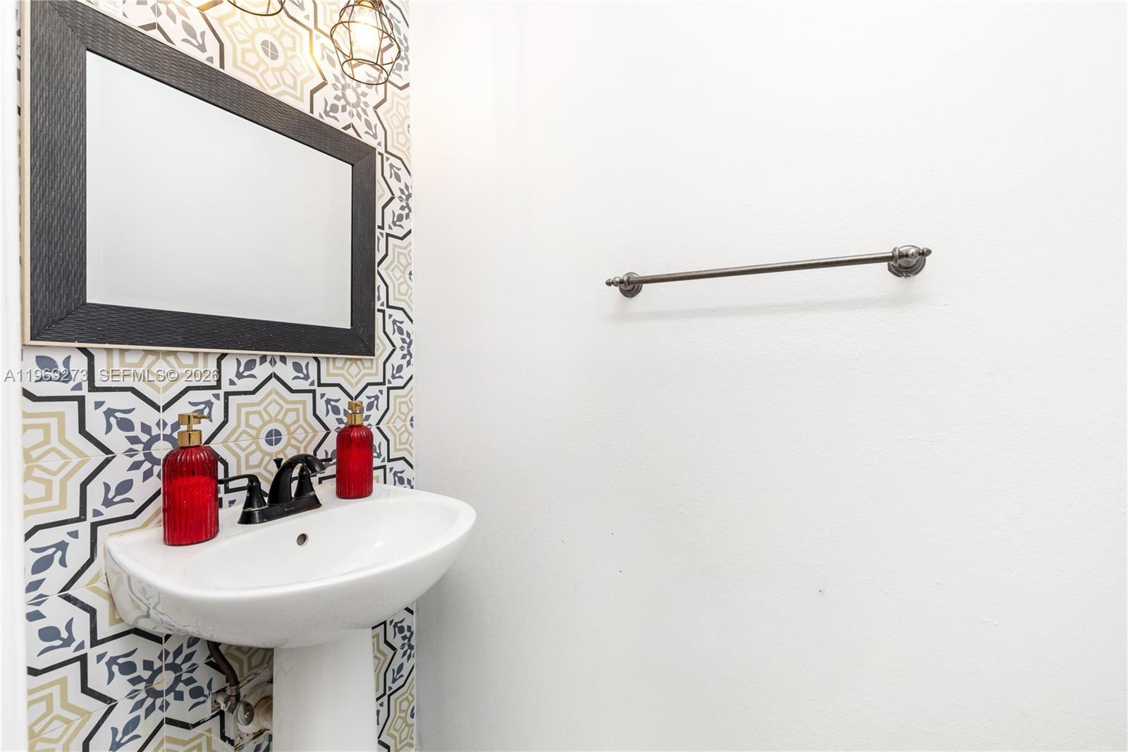 LAND SECTION 6-SOUTH - Residential