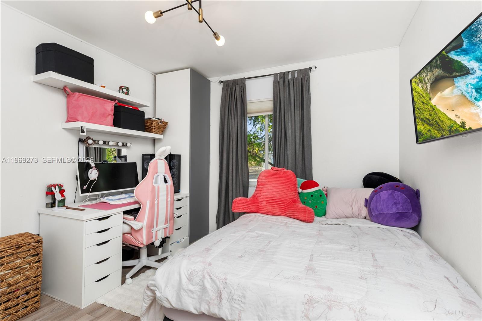 LAND SECTION 6-SOUTH - Residential