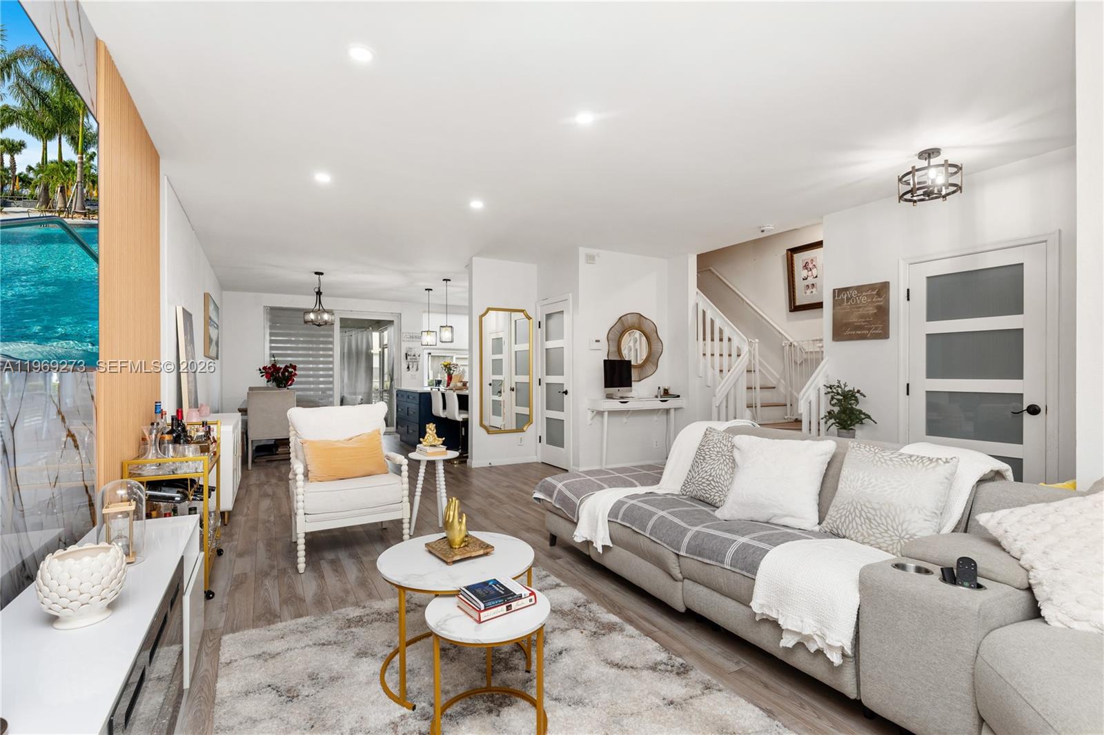 LAND SECTION 6-SOUTH - Residential