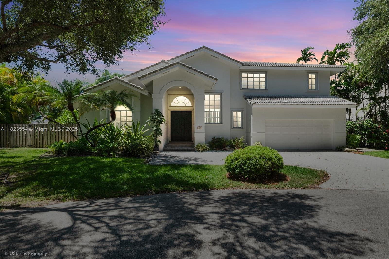 6670 Sw 69th Ln, South Miami, Miami-Dade County, Florida - 4 Bedrooms  
4 Bathrooms - 