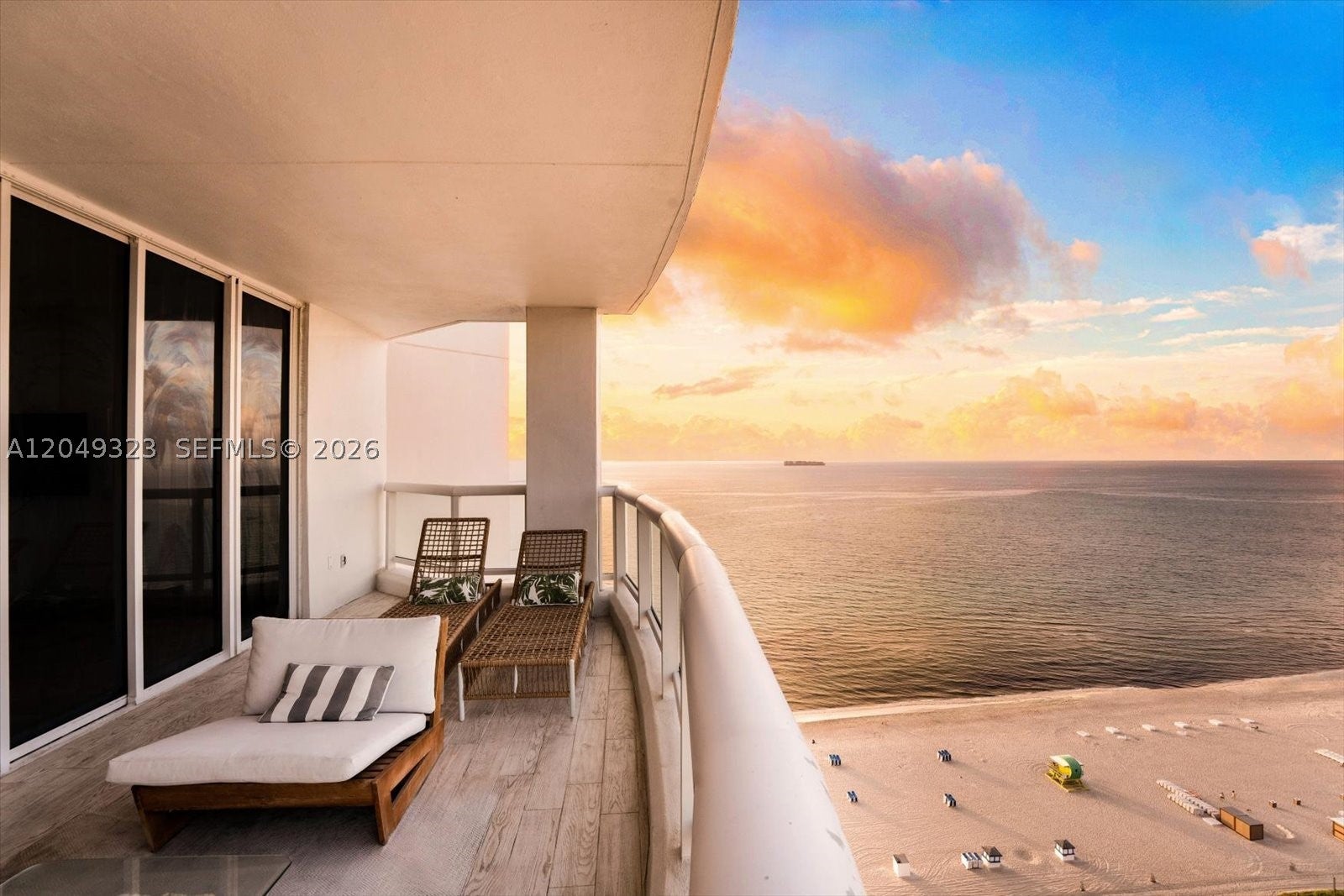 4201 Collins Ave 2301