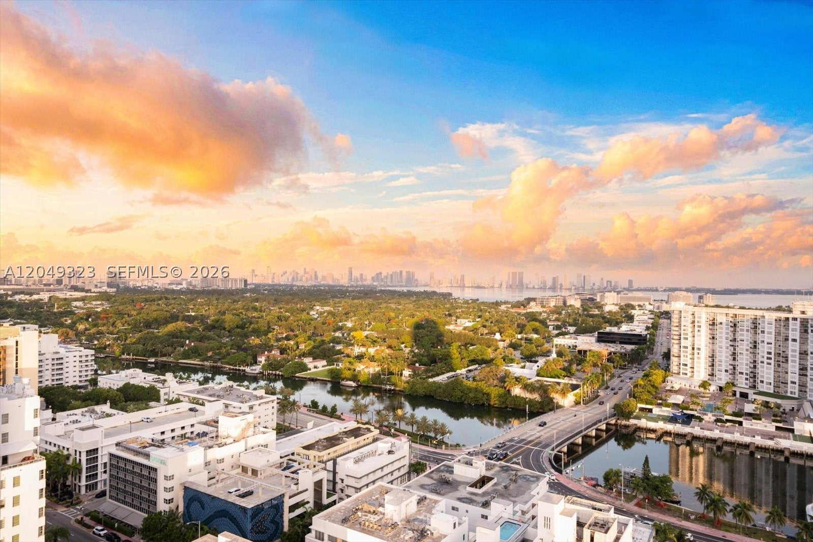 4201 Collins Ave 2301