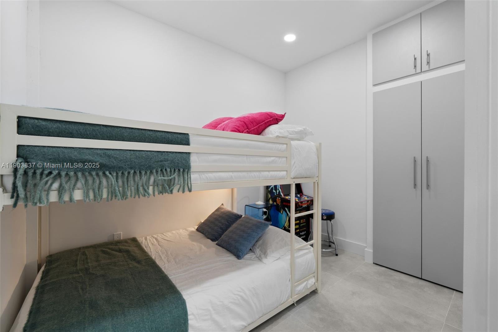 WATSON SUB - Residential Lease