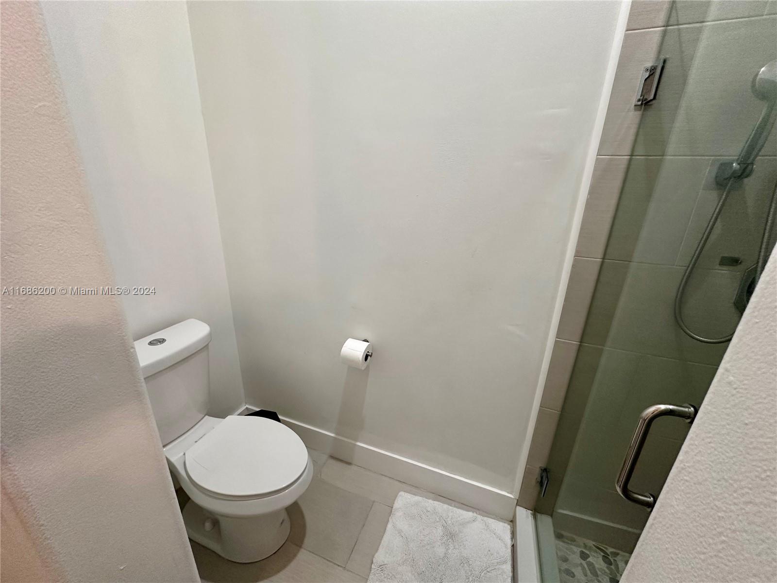 WOODSIDE ESTATES - Residential