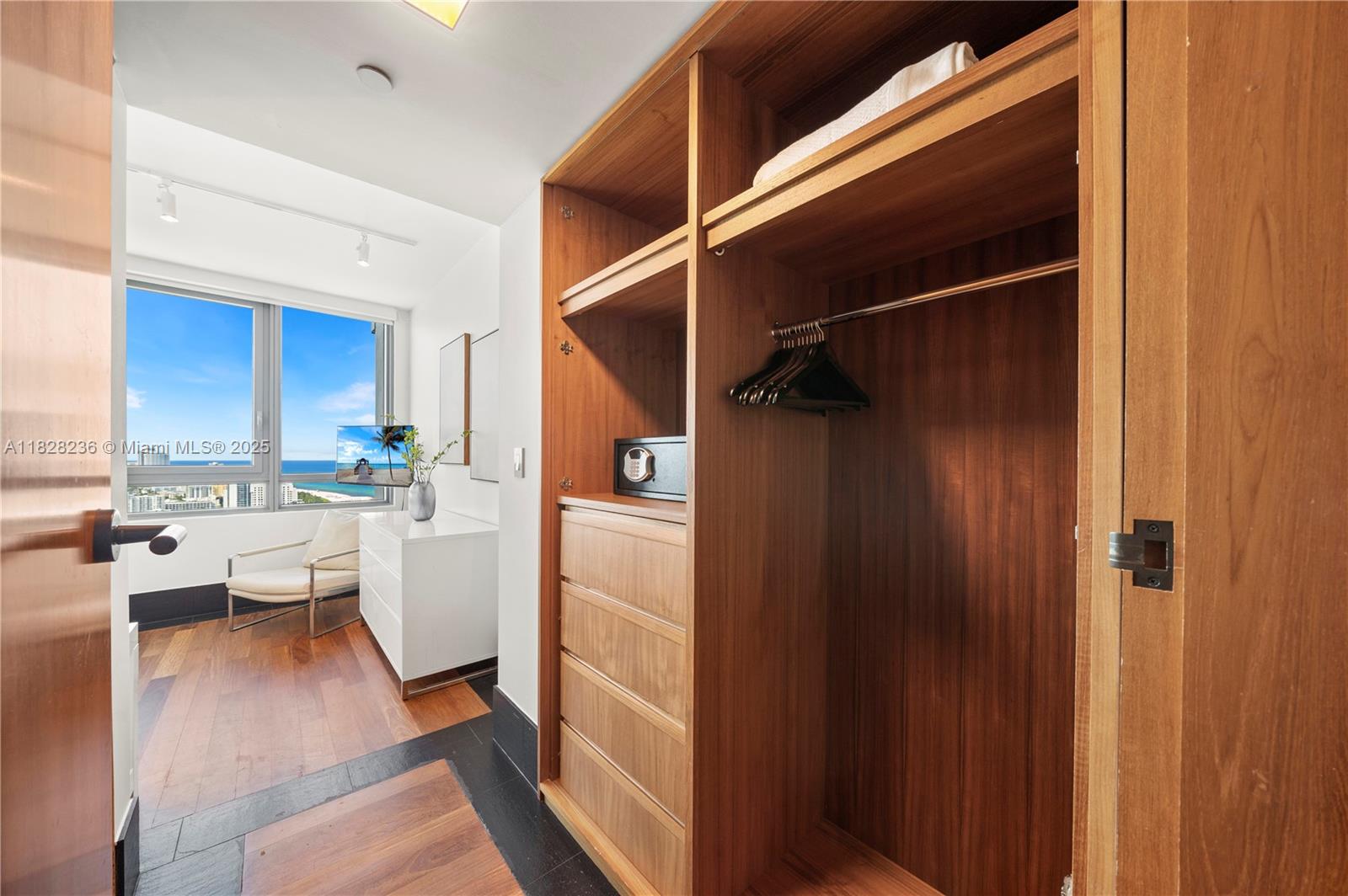 SETAI RESORT & RESIDENCES - Residential