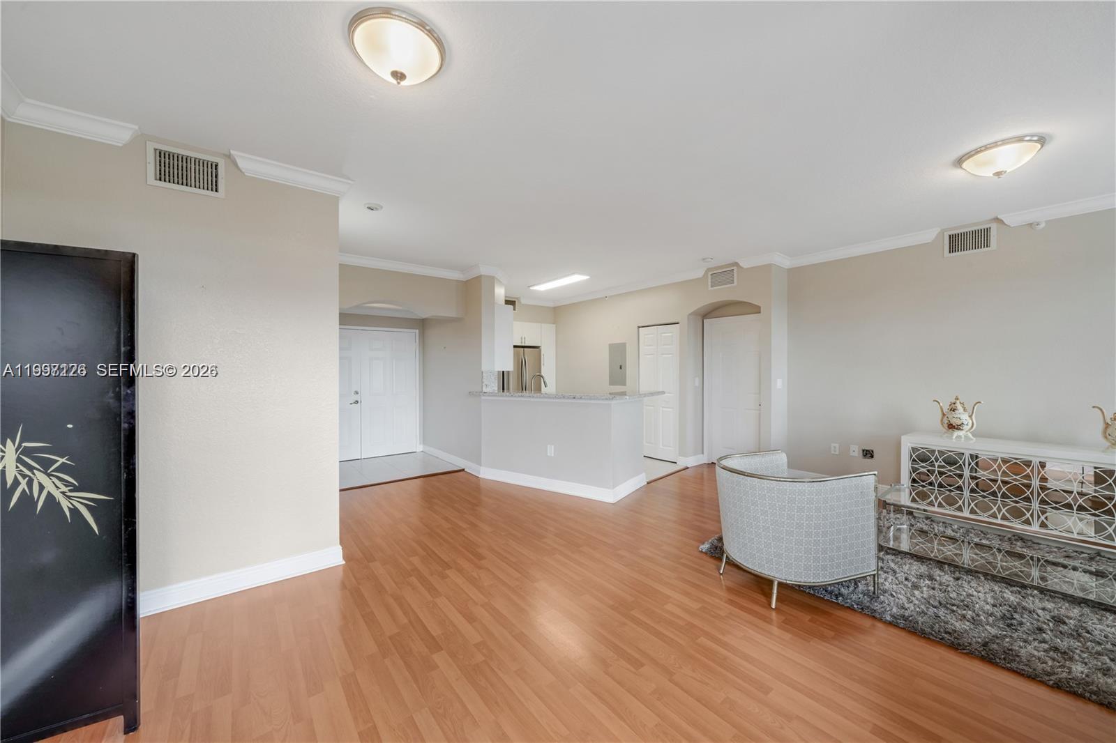 THE GRANDE CONDO - Residential Lease