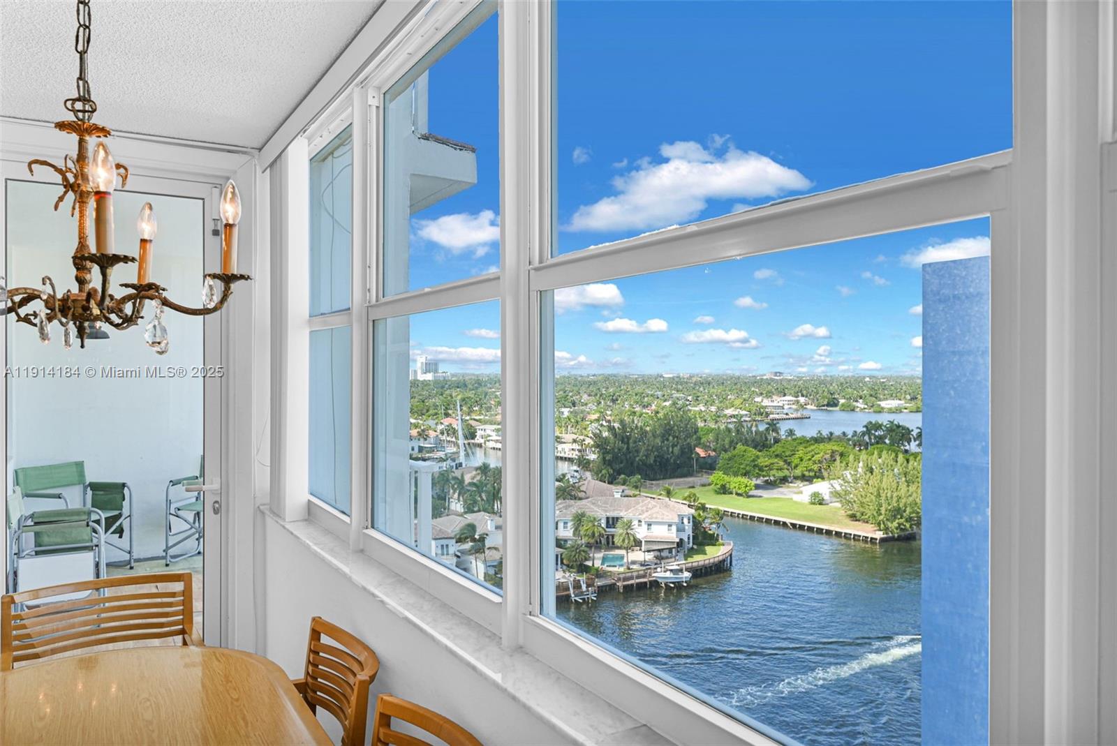 TRAFALGAR TOWERS CONDOMIN - Residential