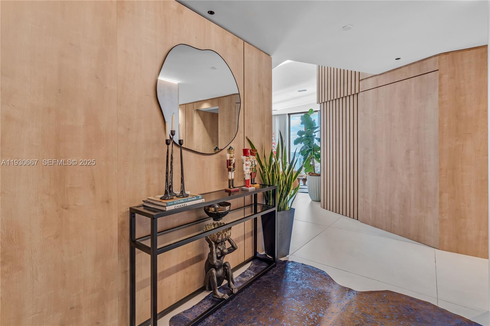 HAMPTONS WEST CONDO - Residential