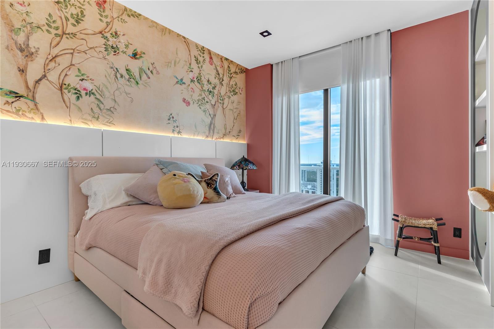 HAMPTONS WEST CONDO - Residential