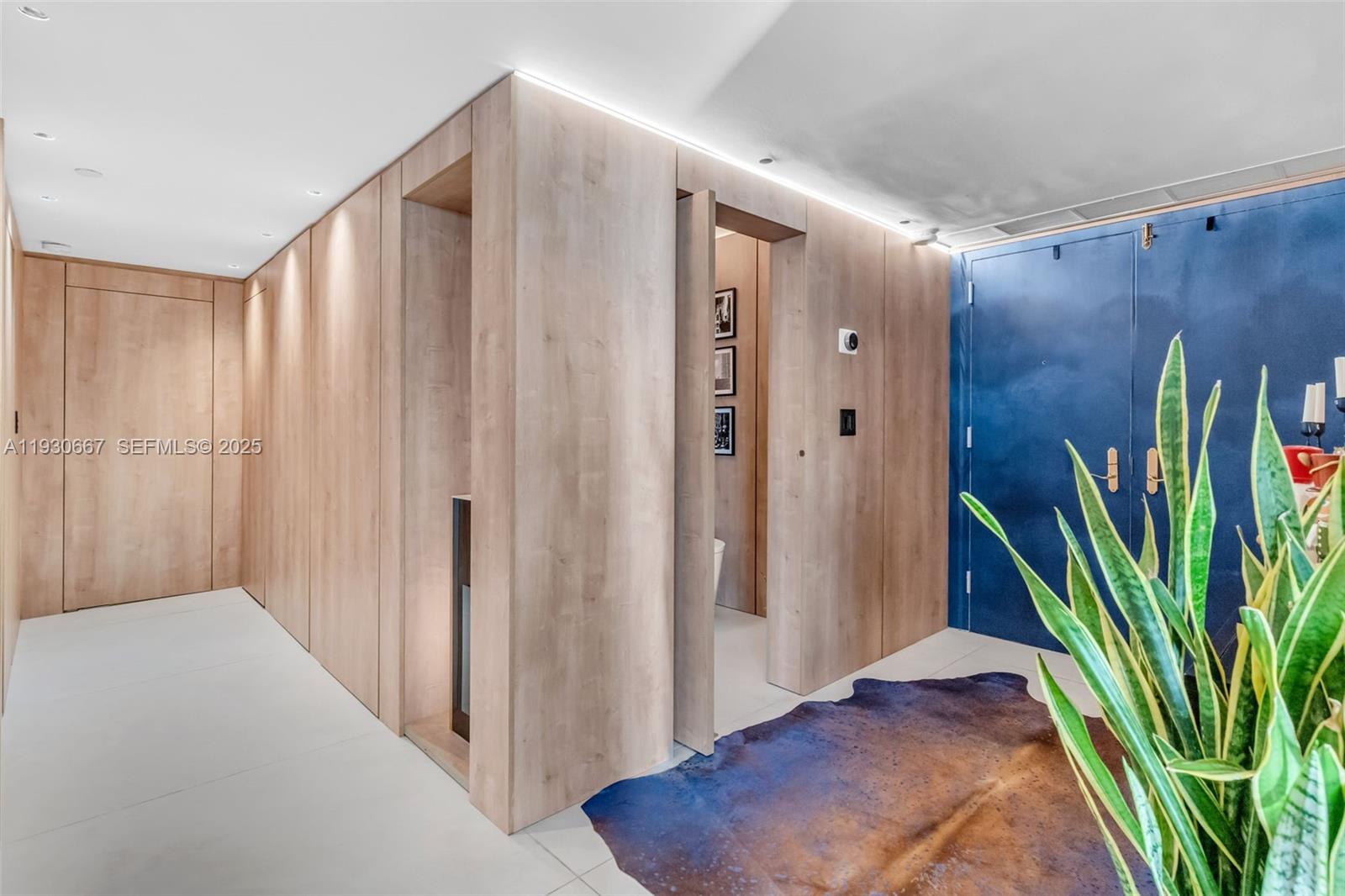 HAMPTONS WEST CONDO - Residential