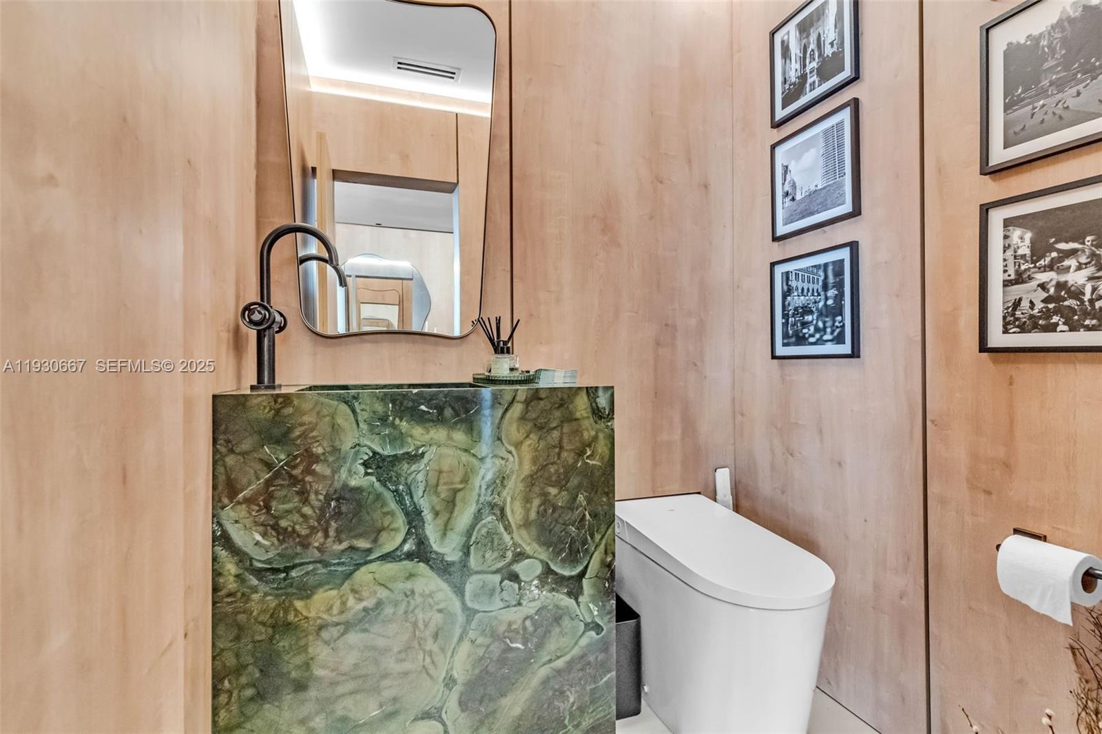 HAMPTONS WEST CONDO - Residential