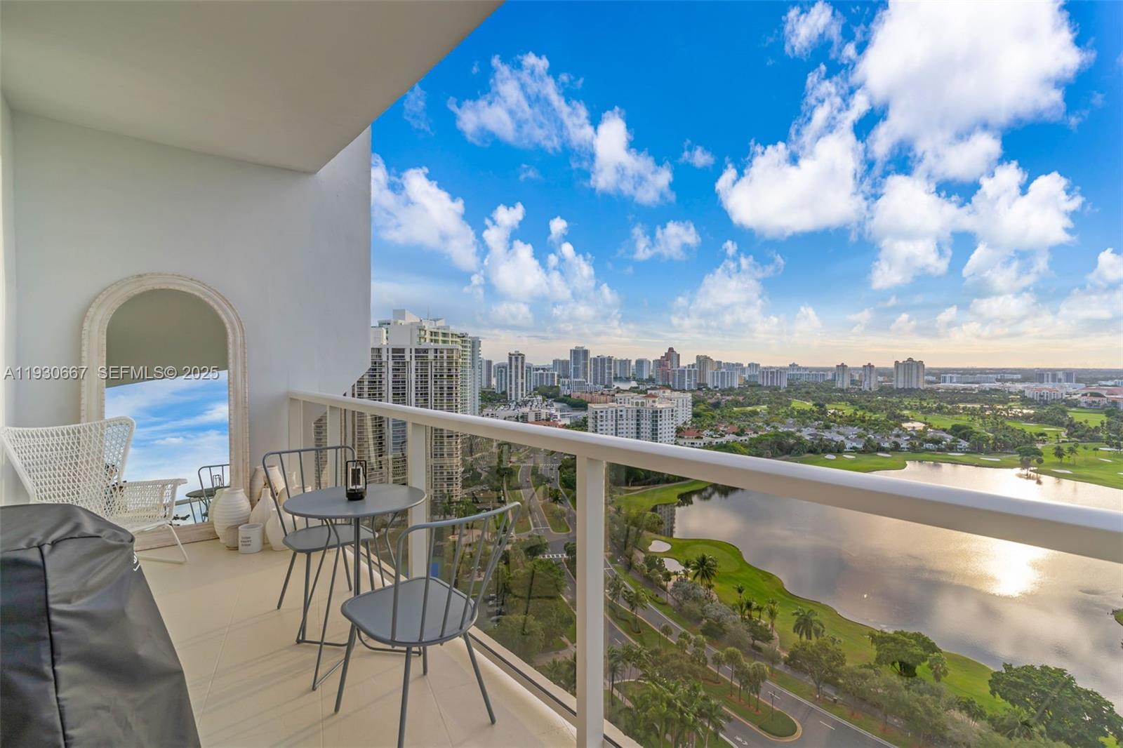 HAMPTONS WEST CONDO - Residential