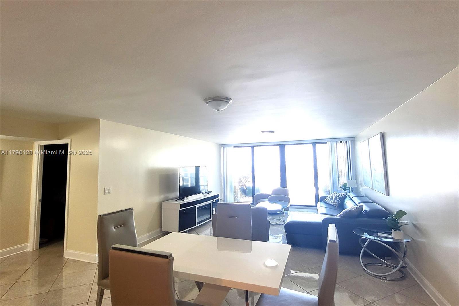 2101 S Ocean Dr 606, Hollywood, Broward County, Florida - 1 Bedrooms  
1 Bathrooms - 