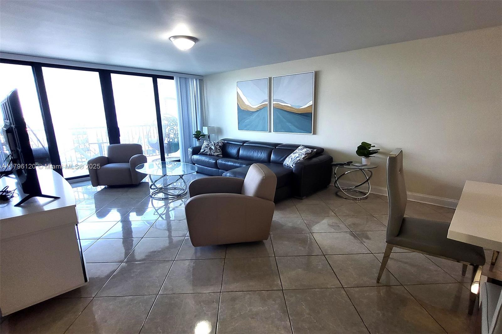 QUADOMAIN TOWER I AND IV - Residential Lease