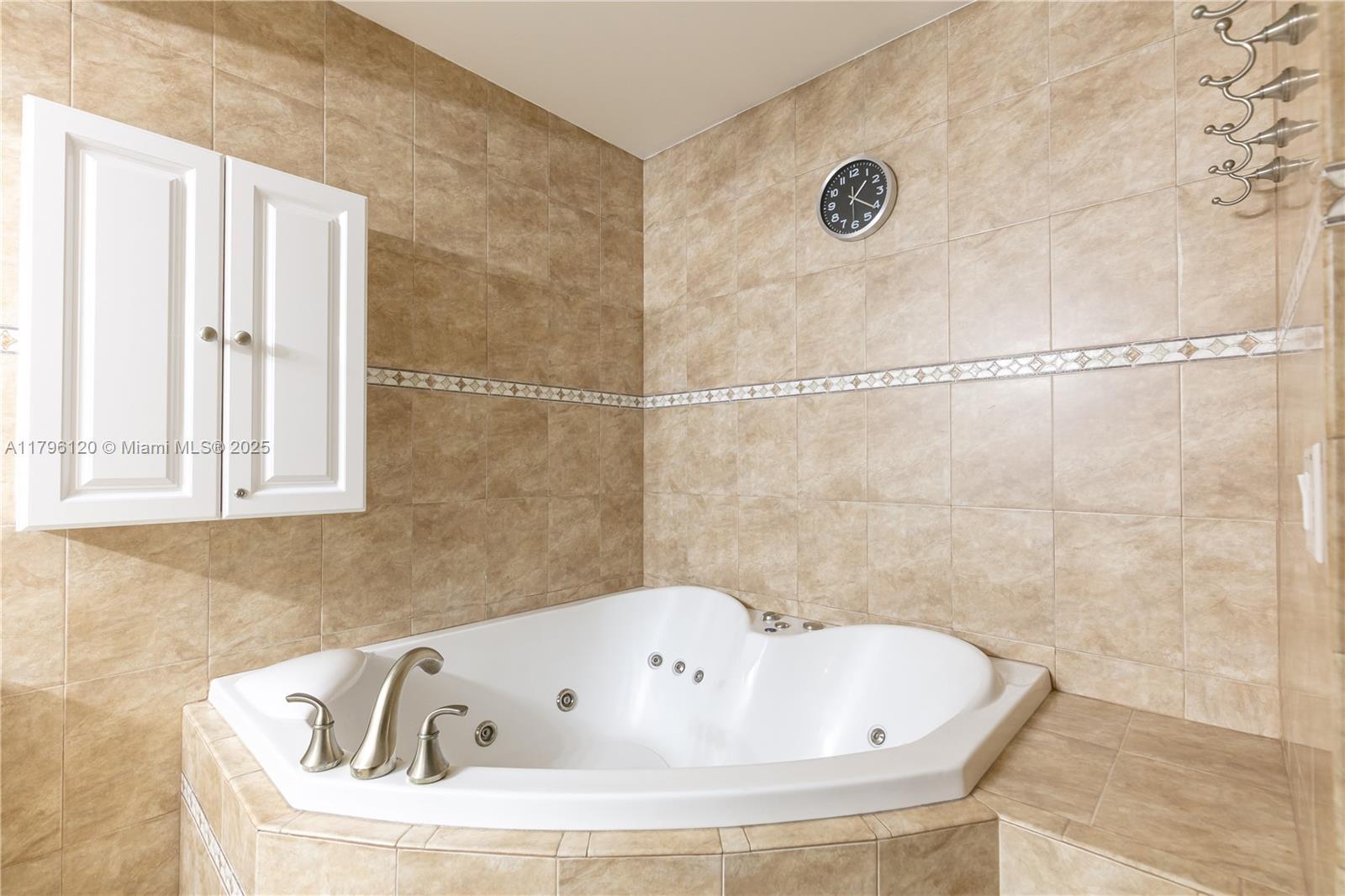 QUADOMAIN TOWER I AND IV - Residential Lease