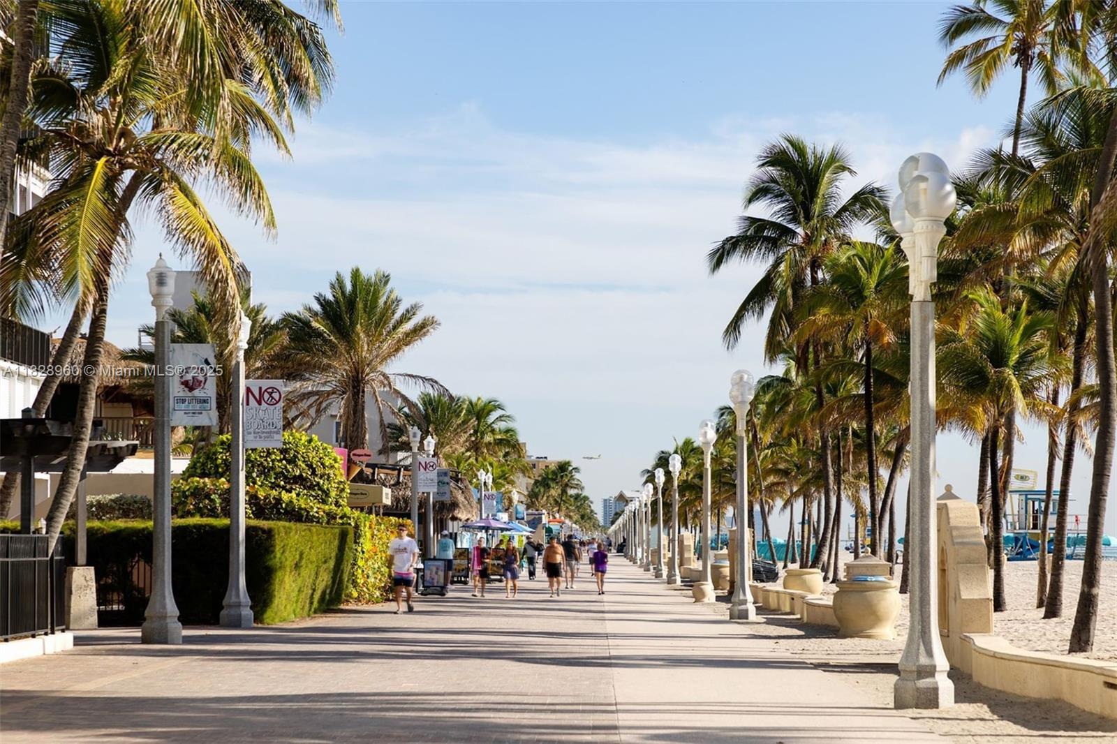 COSTA HOLLYWOOD CONDO - Residential