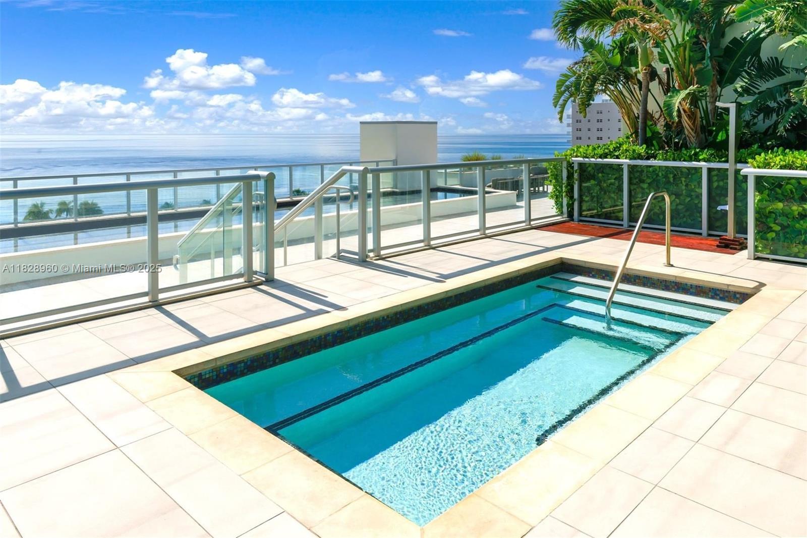 COSTA HOLLYWOOD CONDO - Residential