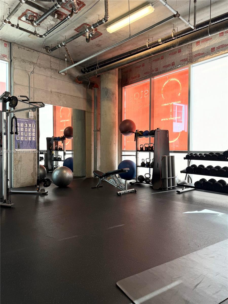 COSTA HOLLYWOOD CONDO - Residential